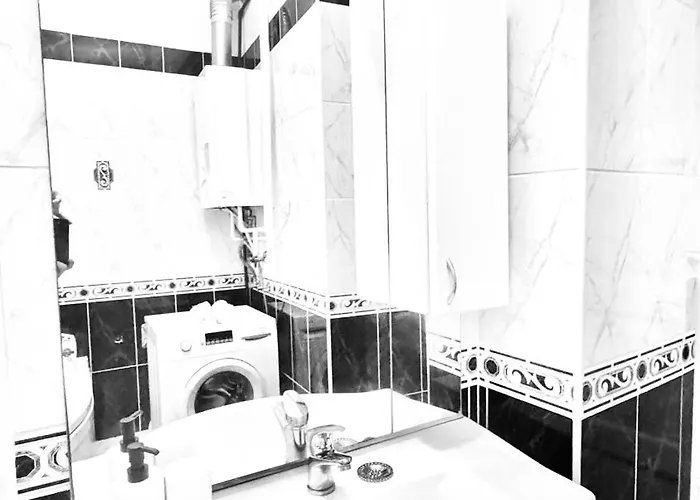 Rhapsody - 4 - Steps From Major Attractions Apartament Budapeszt